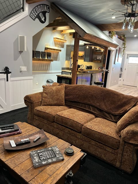 Looking back at the Bar & Kitchen.