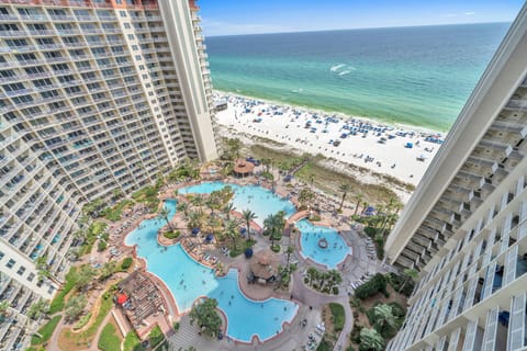 Largest pool in Panama.  Hot tub, tiki bar, concession stand, zero entry pool