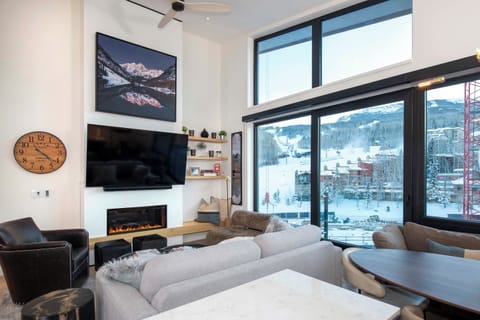 Snowmass-Mnt-4493