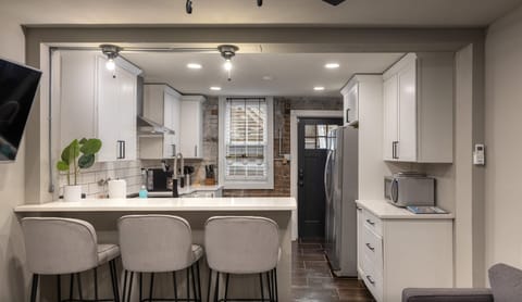 Cozy breakfast bar setup