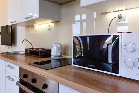 Full equipped kitchen.