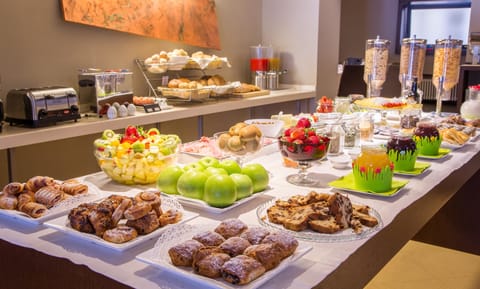 Daily buffet breakfast for a fee