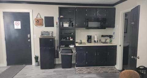 Fully furnished Kitchenette