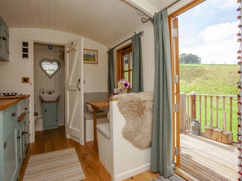 Fridge, electric kettle, toaster, cookware/dishes/utensils