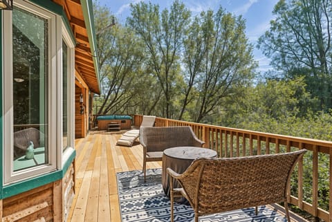House, 3 Bedrooms | Terrace/patio