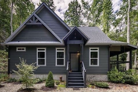 Come On Get Happy Cabin