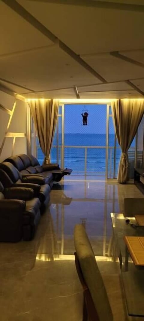 Deluxe Apartment | 3 bedrooms, free WiFi