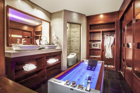 Free toiletries, hair dryer, bathrobes, slippers