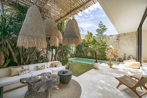 Villa, 2 Bedrooms | Living area | Smart TV