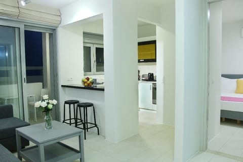 Double Ground Floor | Individually decorated, individually furnished, soundproofing, free WiFi