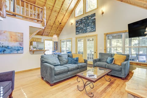 House (4 Bedrooms) | Interior