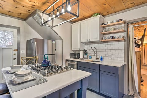 Apartment (1 Bedroom) | Interior