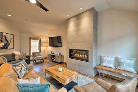 Apartment (2 Bedrooms) | Front of property