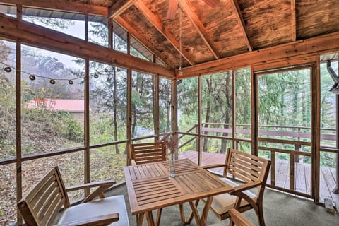 Cottage (2 Bedrooms) | Interior