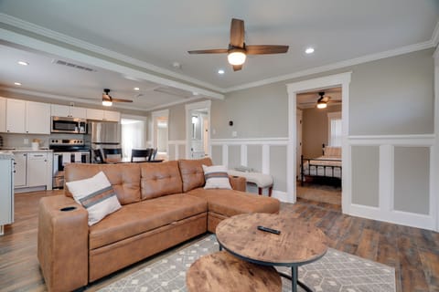 House (2 Bedrooms) | Interior