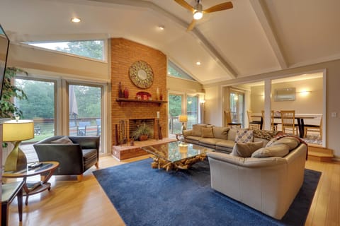 House (5 Bedrooms) | Interior