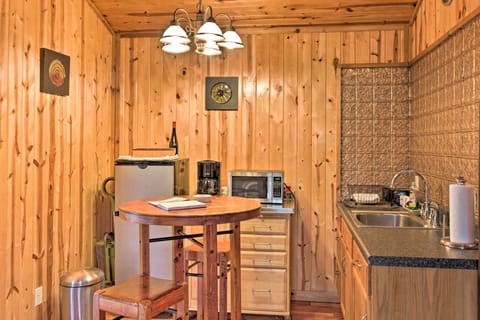 Apartment (0 Bedroom) | Interior