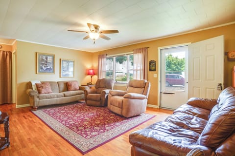 House (2 Bedrooms) | Interior
