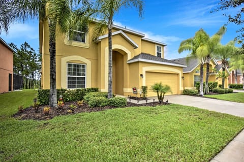 Villa (5 Bedrooms) | Front of property