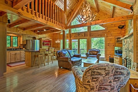 House (5 Bedrooms) | Interior