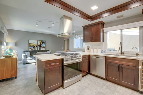 House (2 Bedrooms) | Interior