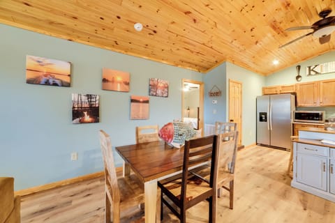 House (2 Bedrooms) | Interior