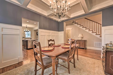 House (4 Bedrooms) | Interior