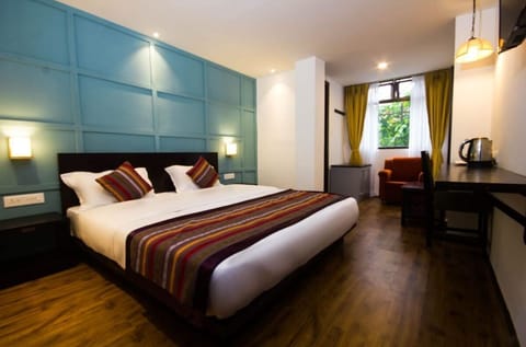Deluxe Room | Desk, WiFi (free)