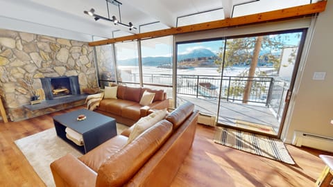 Beautiful Living Area - Beautiful Living Area