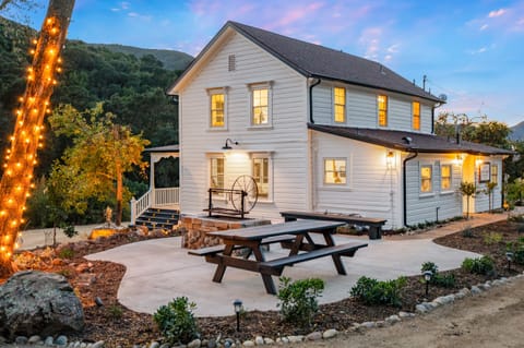 Side Patio - 8 Mile House - Dine Al Fresco with a Delicious Glass of Local Wine.