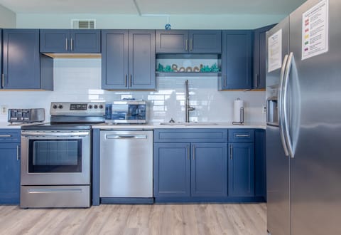 Fully stocked kitchen.