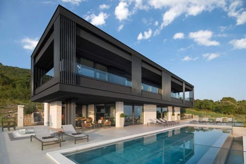 Holiday Home Swimming Pool