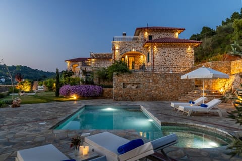 House | 4 bedrooms, soundproofing, Internet
