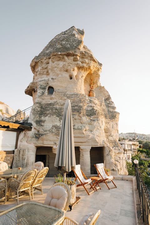 Fairy Chimney Room | Minibar, blackout drapes, iron/ironing board (on request), WiFi (free)