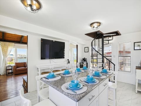 House (3 Bedrooms) | Property amenity