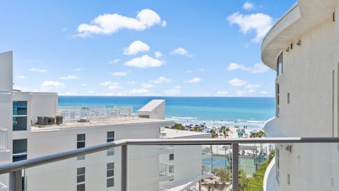 Gorgeous views of Siesta Key Beach from the private balcony in an unbeatable location.