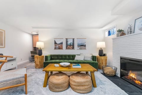 Classic Apartment | Living area