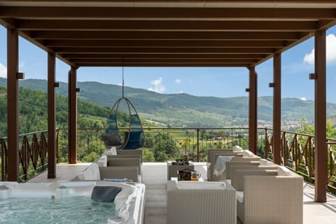 Deluxe Villa | Private spa tub