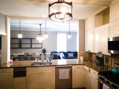 4 bedrooms, free WiFi