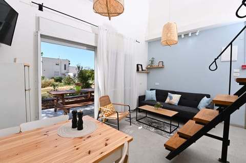 Comfort House | Living area | TV