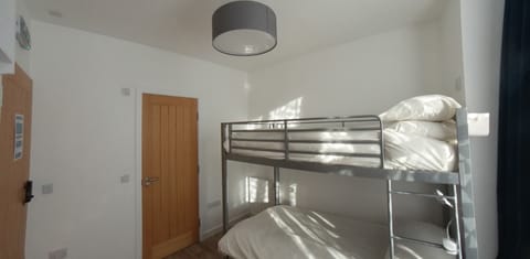 Twin Room, 1 Bedroom, Private Bathroom (Room1)