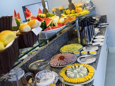 Buffet breakfast for a fee on weekends