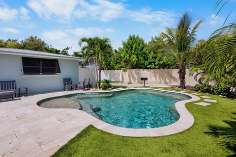 Private Pool, Lounge, and Grill