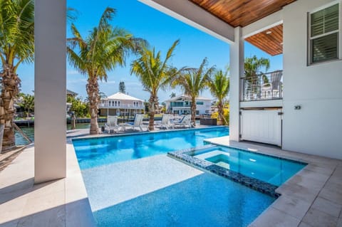 Private Pool and Spa