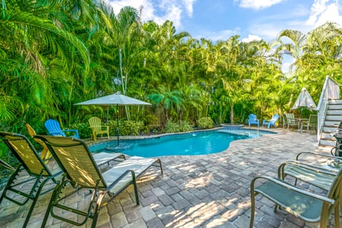 Private Pool with Swim-up Bar - Hawaiian Hideaway - By Anna Maria Vacations