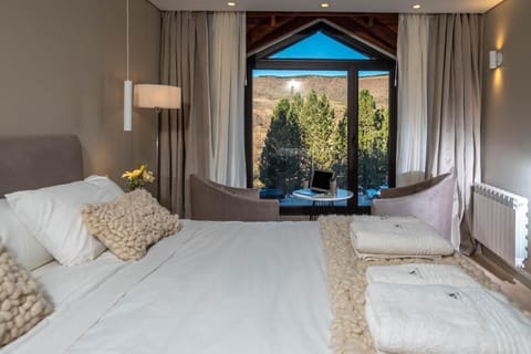 Premium Room | Free WiFi, bed sheets