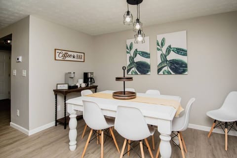 A bright and welcoming space that’s perfect for entertaining or simply relaxing with loved ones.