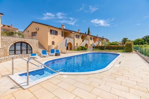 Shared pool