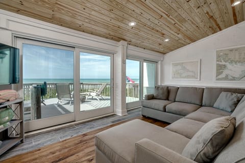 Condo, 4 Bedrooms | Interior