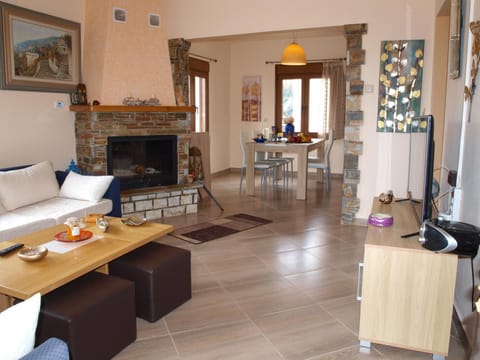 House, Smoking | 2 bedrooms
